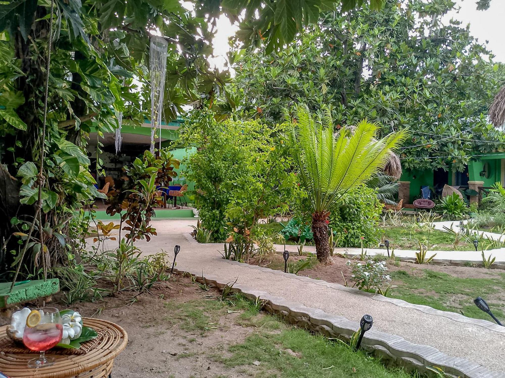 Moonlight Resort Malapascua Buitenkant foto